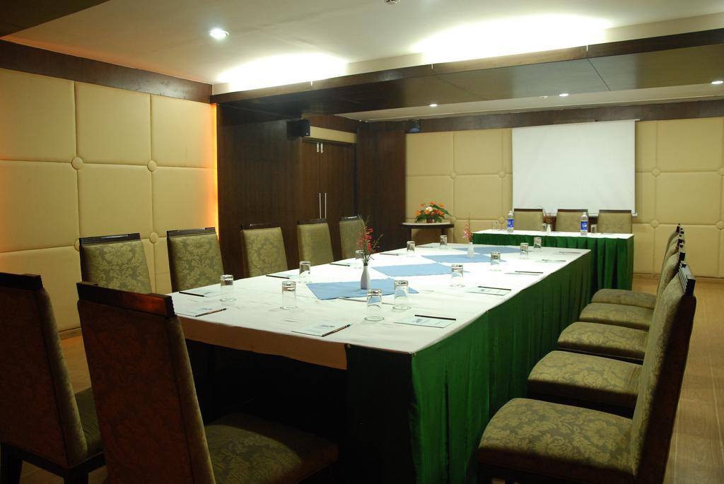 Hotel Hassan Ashok Extérieur photo