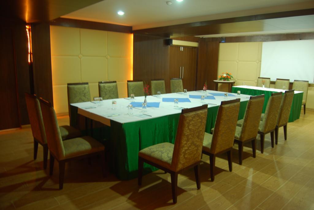 Hotel Hassan Ashok Extérieur photo