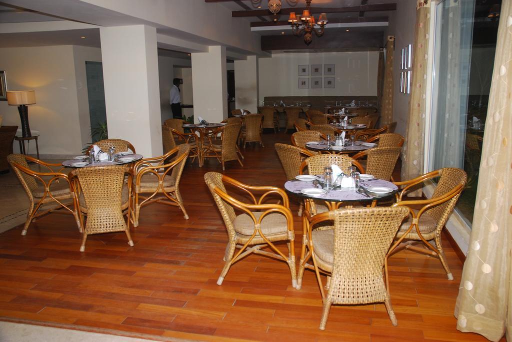 Hotel Hassan Ashok Extérieur photo