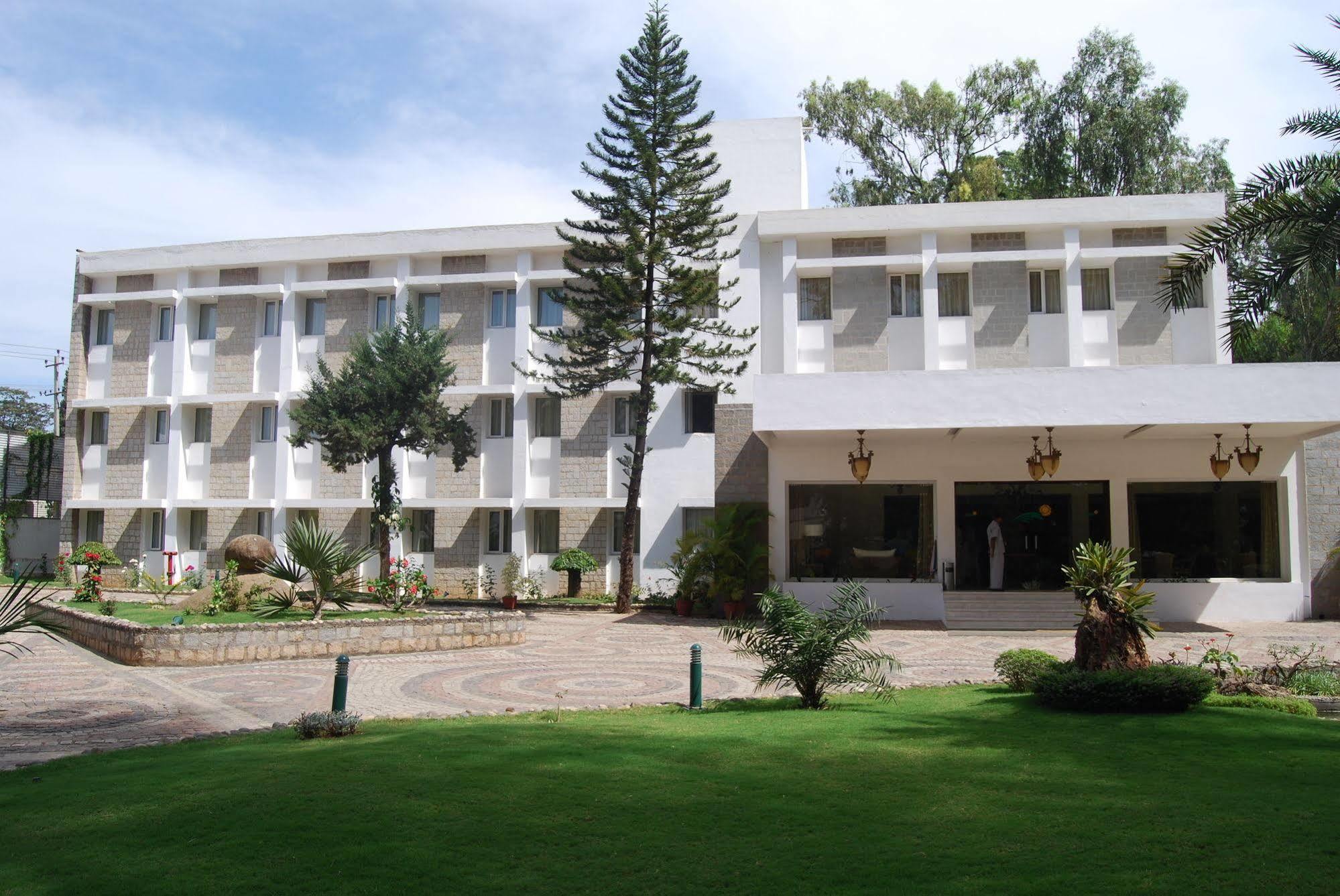 Hotel Hassan Ashok Extérieur photo