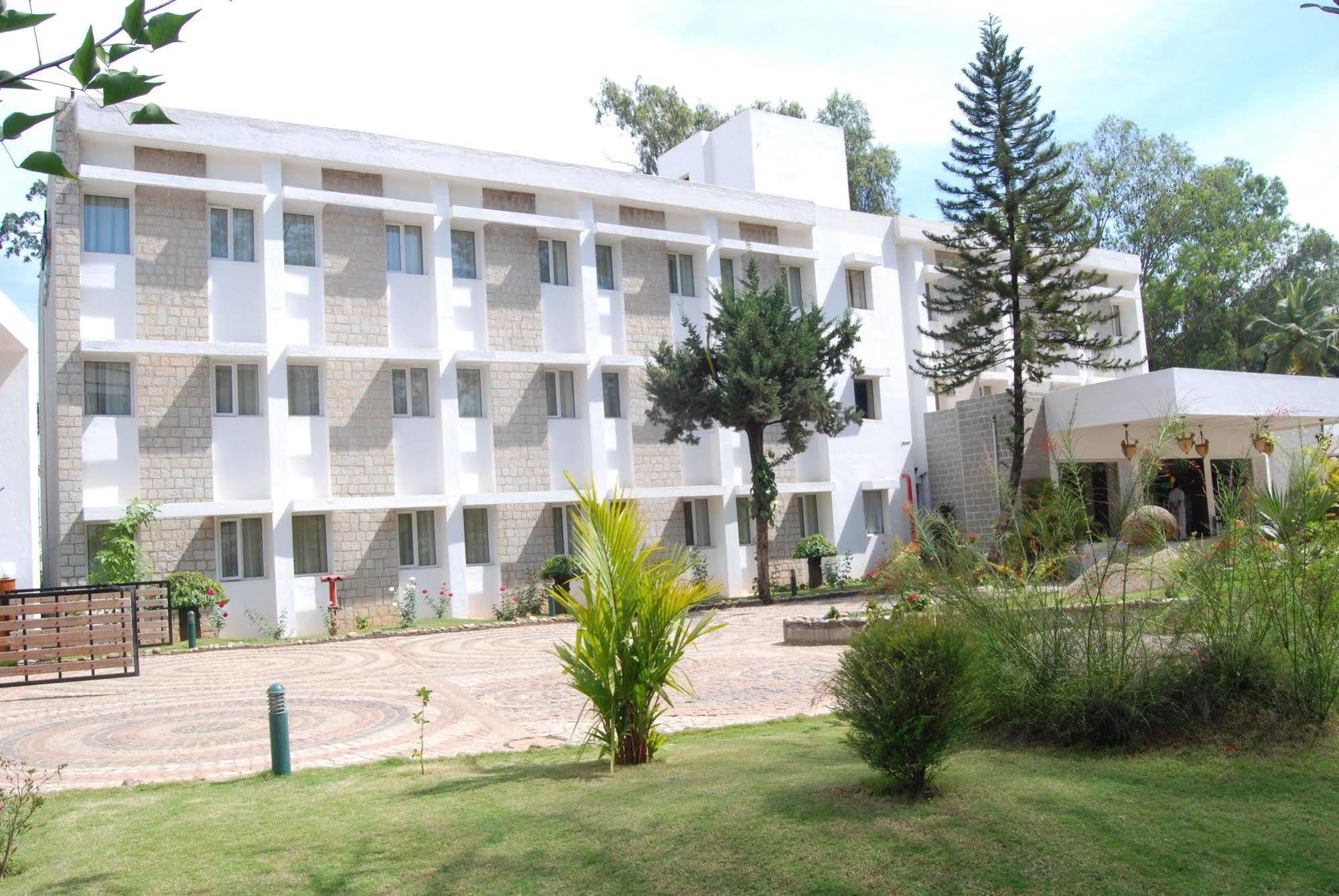 Hotel Hassan Ashok Extérieur photo