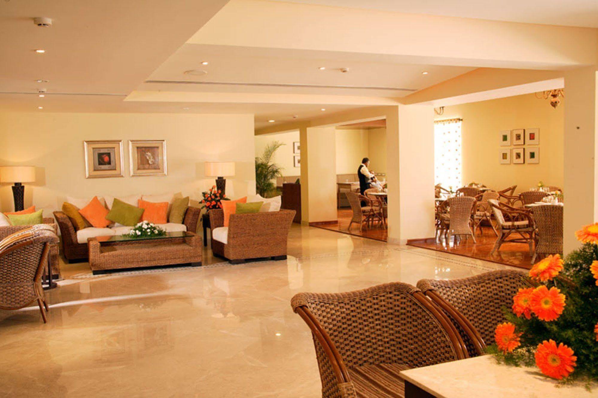 Hotel Hassan Ashok Extérieur photo
