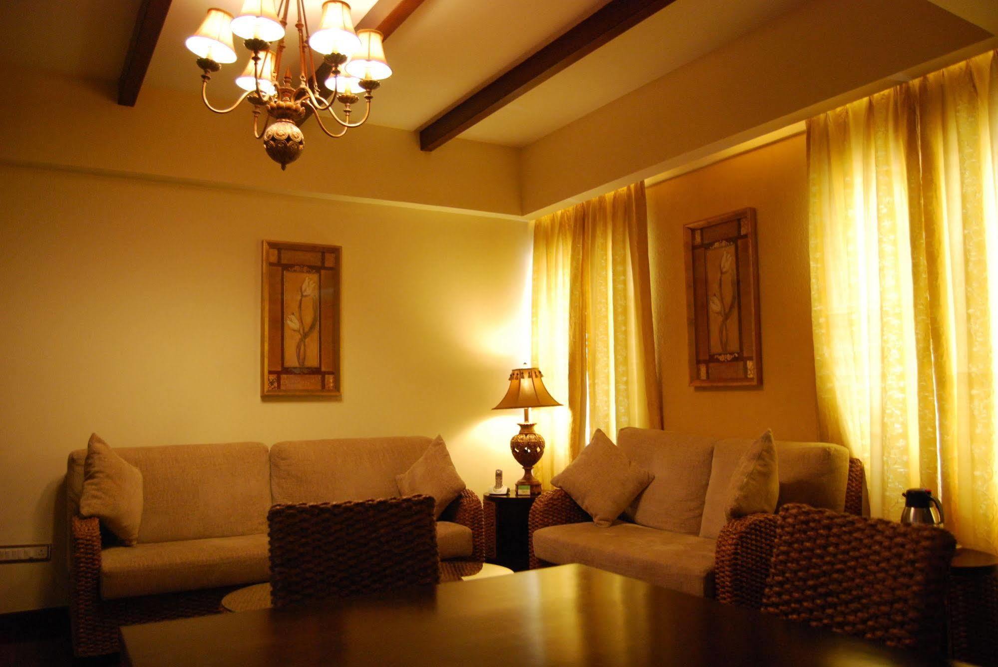 Hotel Hassan Ashok Extérieur photo
